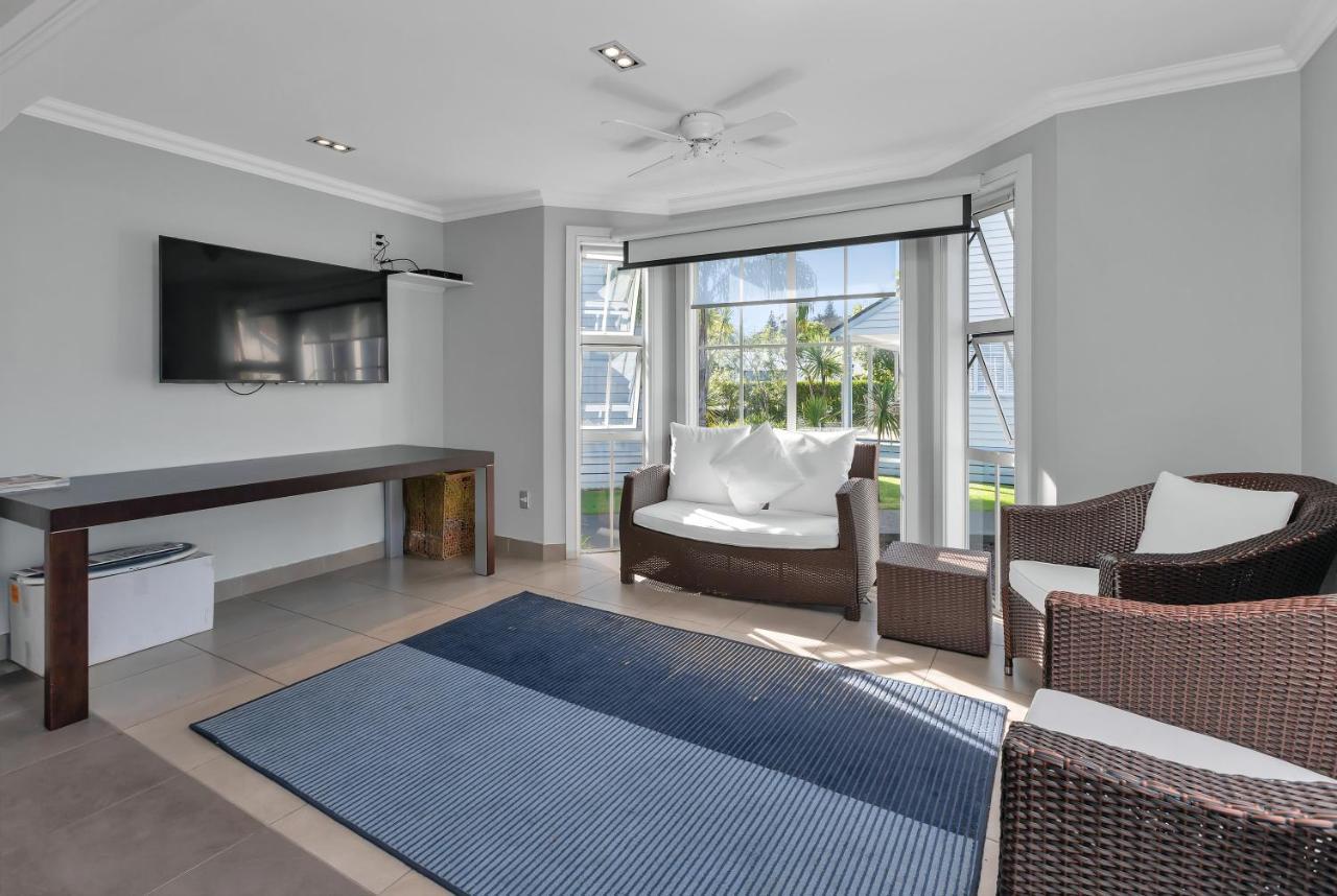 Russell Cottages - Russell Holiday Home ภายนอก รูปภาพ